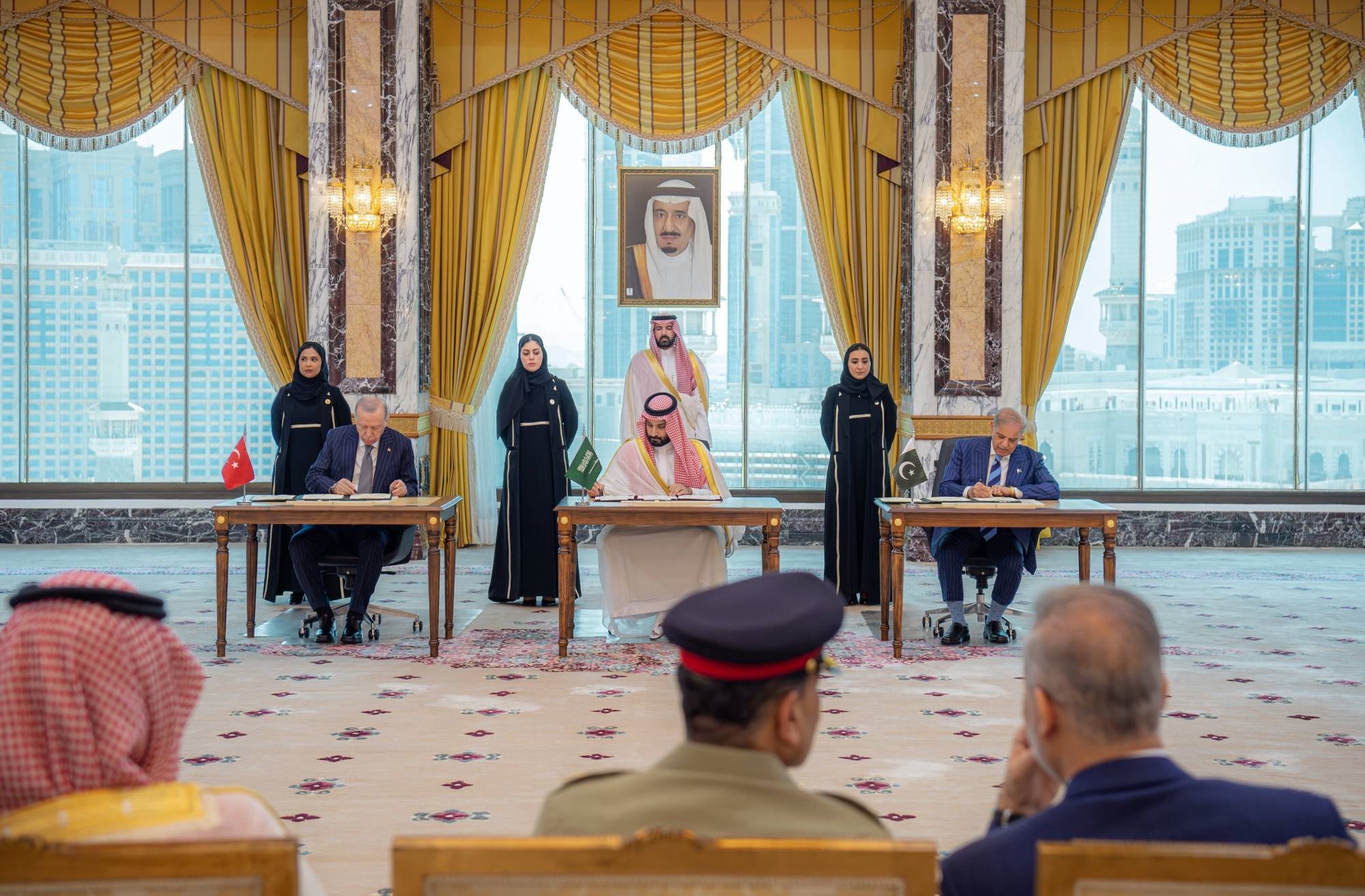 «اتفاقية مكة»... شراكة دفاعية بين السعودية وتركيا وباكستان